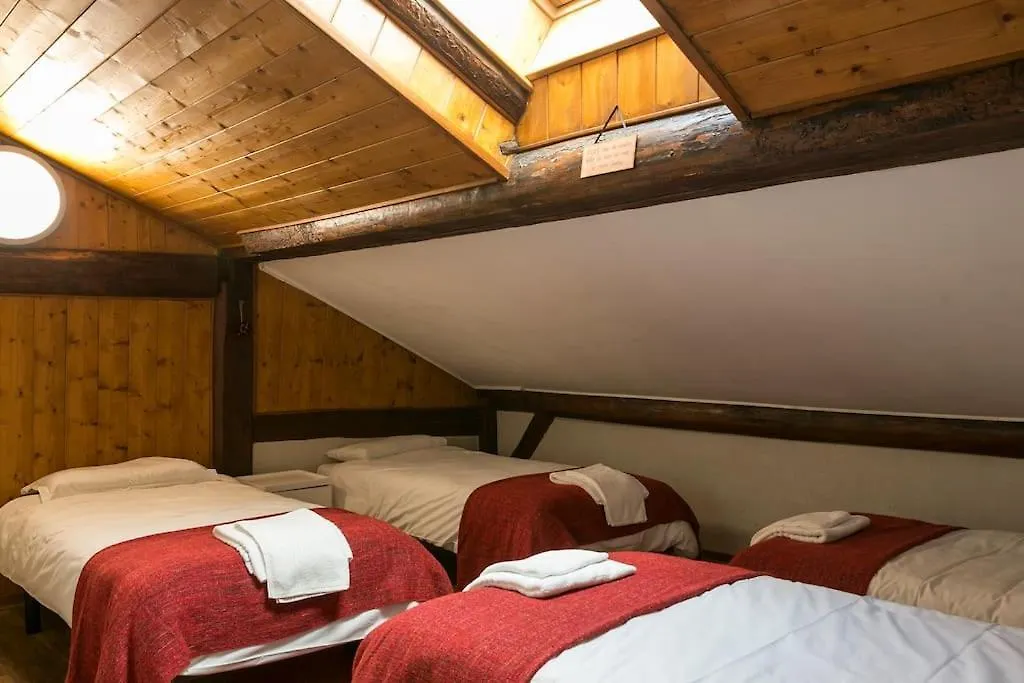 Chalet Credence Morzine Outdoor Hot Tub Sleeps 19