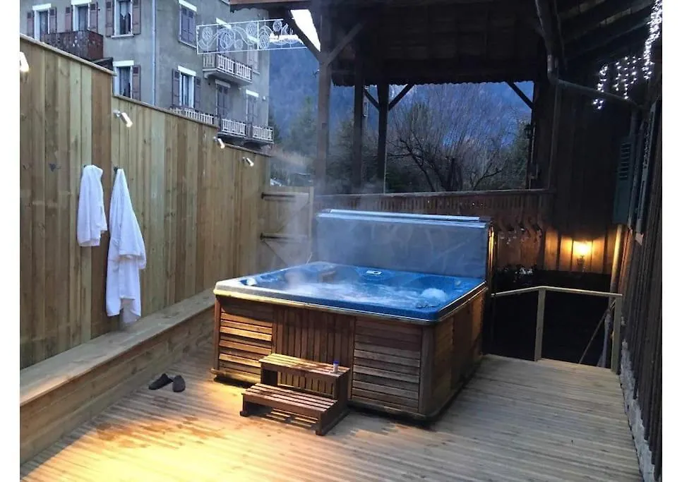 Chalet Credence Morzine Outdoor Hot Tub Sleeps 19 France